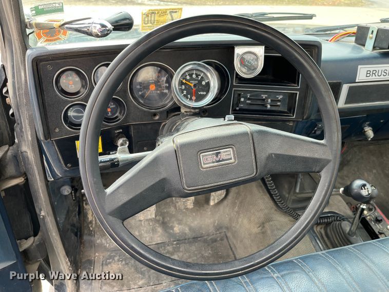 image for item DP0469 1987 GMC V3500  pickup truck
