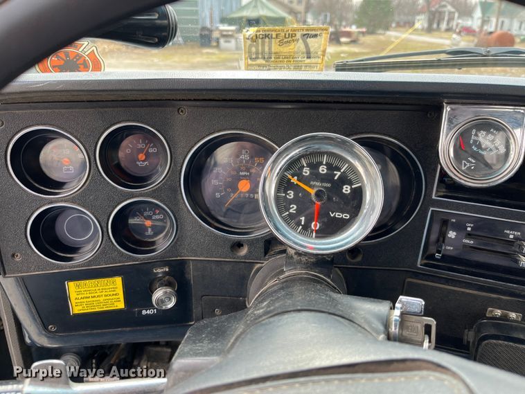 image for item DP0469 1987 GMC V3500  pickup truck