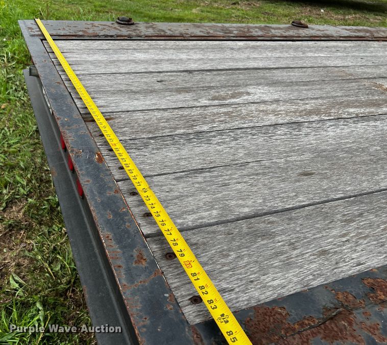 image for item DQ1999 2011 Centreville  flatbed trailer