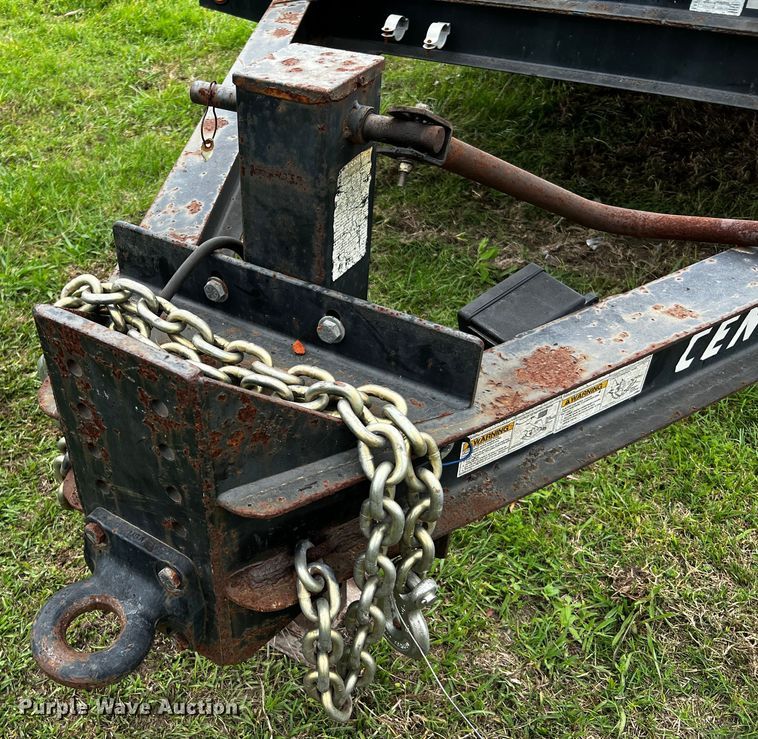 image for item DQ1999 2011 Centreville  flatbed trailer