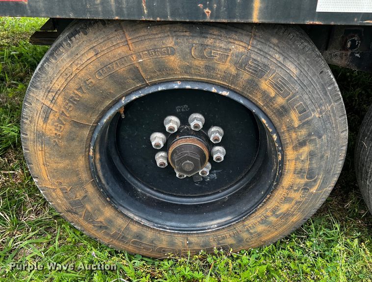 image for item DQ1999 2011 Centreville  flatbed trailer