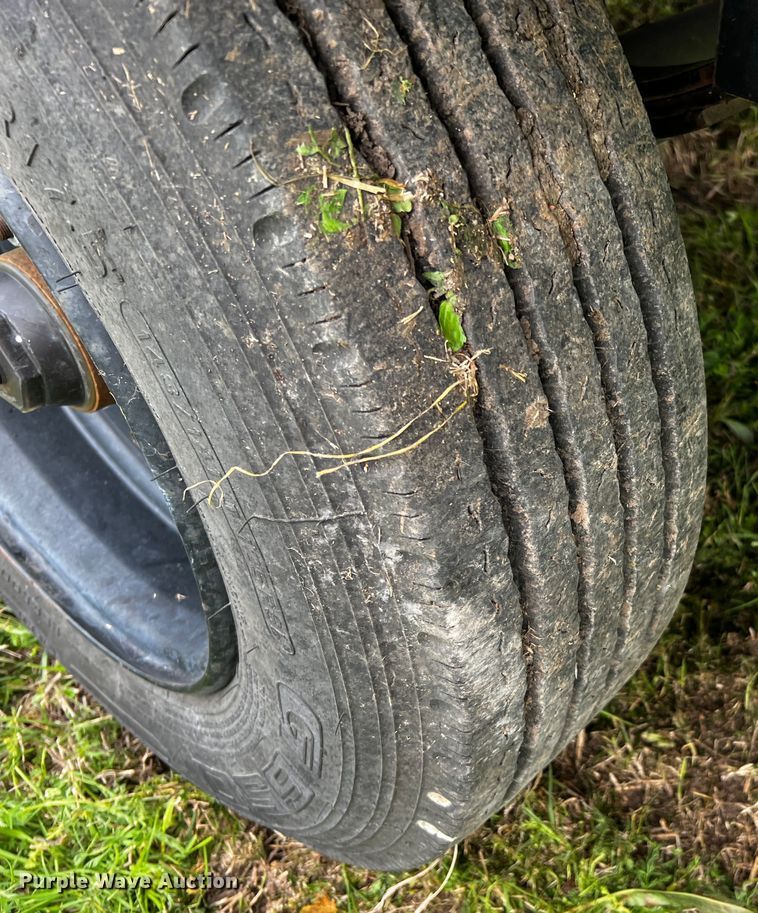 image for item DQ1999 2011 Centreville  flatbed trailer