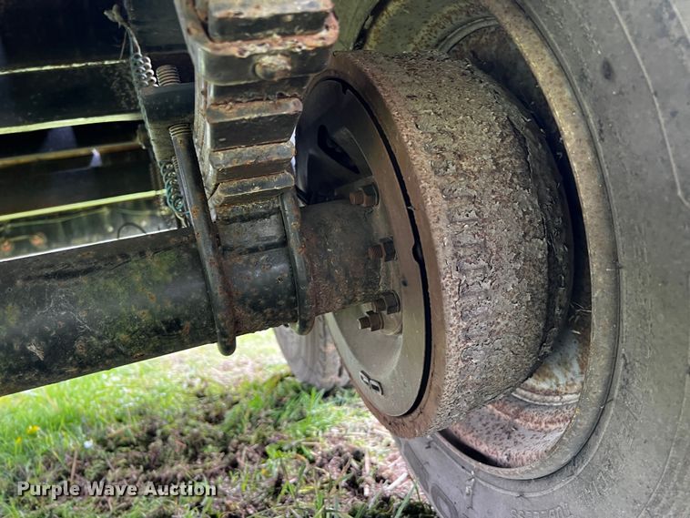 image for item DQ1999 2011 Centreville  flatbed trailer