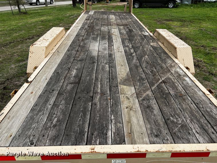 image for item DQ2000 2012 ABU  equipment trailer