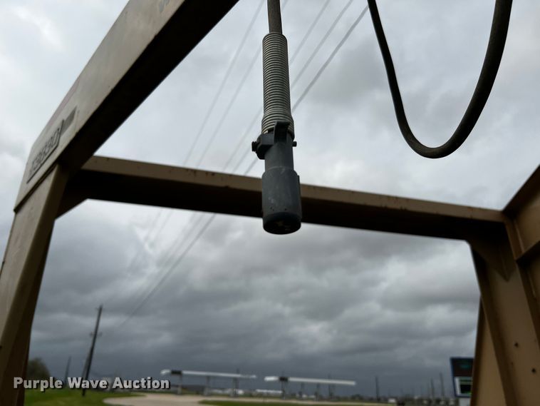 image for item DQ2000 2012 ABU  equipment trailer