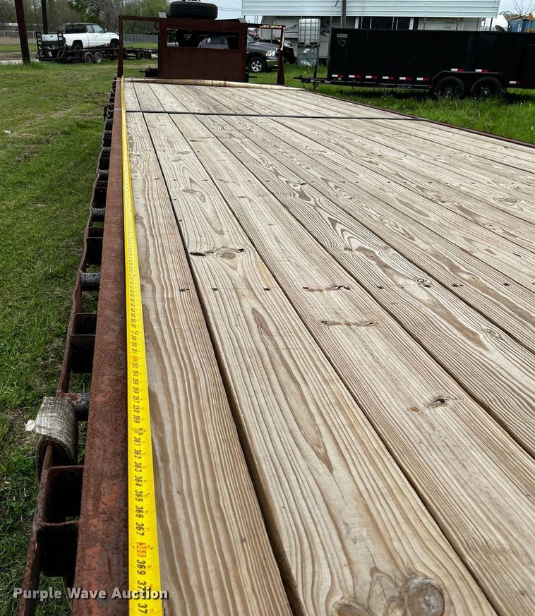 image for item DQ2001 2007 Gooseneck A10A2  equipment trailer