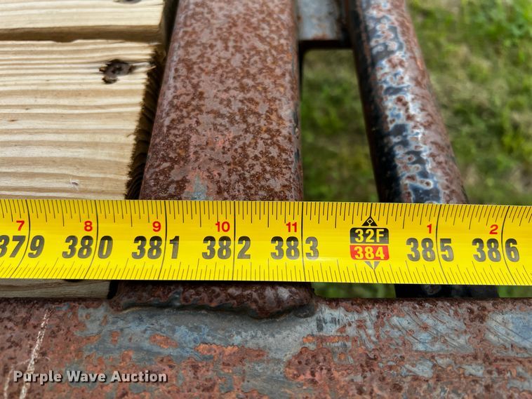 image for item DQ2001 2007 Gooseneck A10A2  equipment trailer