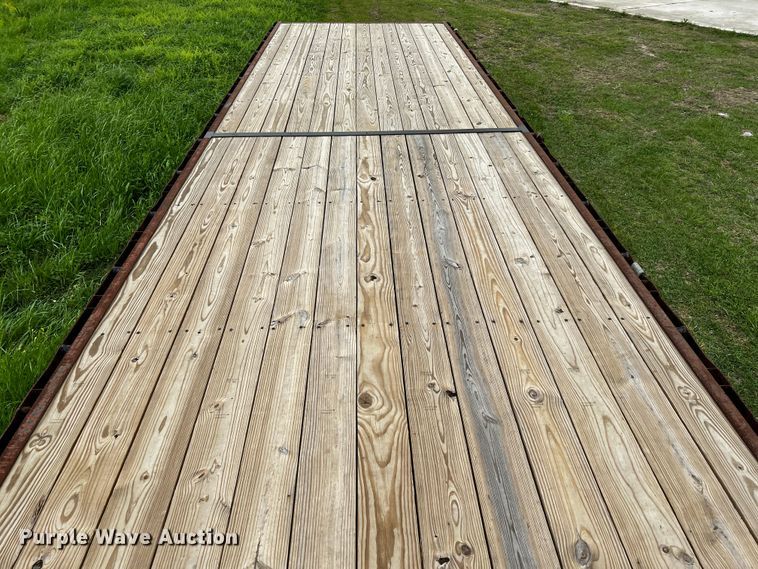 image for item DQ2001 2007 Gooseneck A10A2  equipment trailer