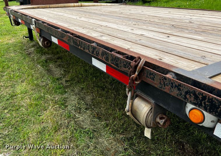 image for item DQ2001 2007 Gooseneck A10A2  equipment trailer