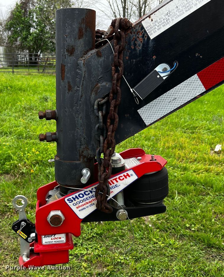 image for item DQ2001 2007 Gooseneck A10A2  equipment trailer