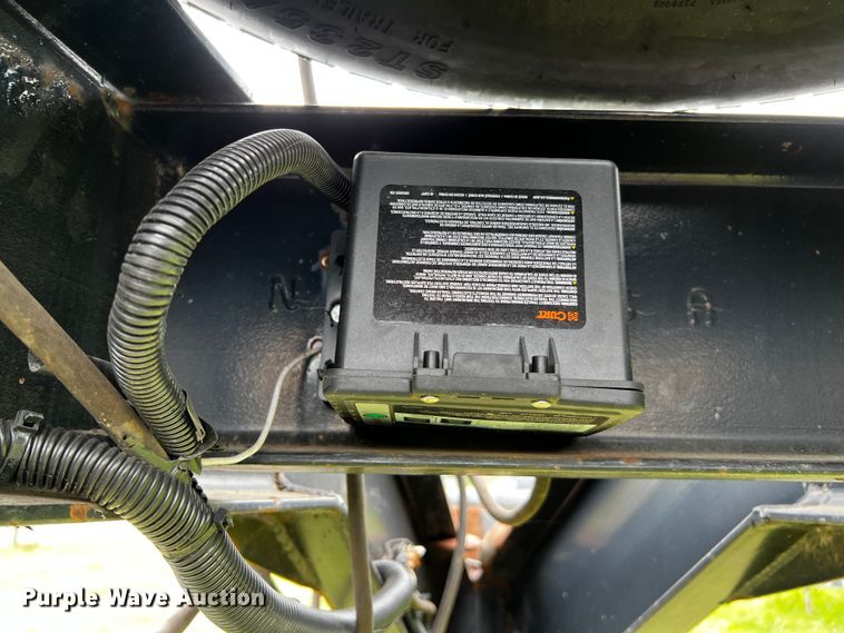 image for item DQ2001 2007 Gooseneck A10A2  equipment trailer