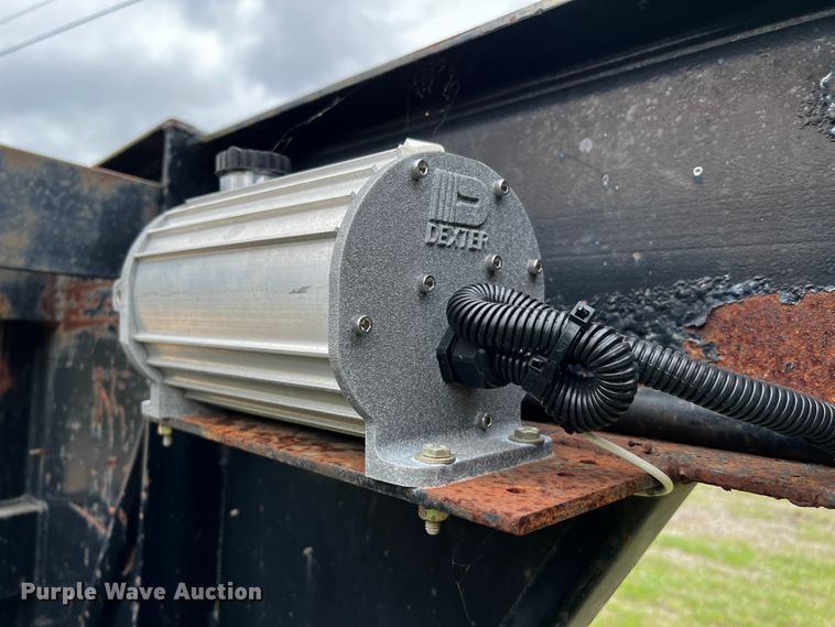 image for item DQ2001 2007 Gooseneck A10A2  equipment trailer