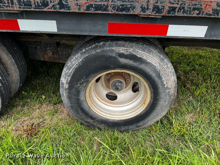 image for item DQ2001 2007 Gooseneck A10A2  equipment trailer