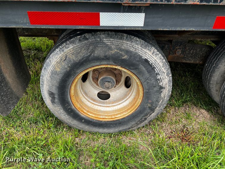 image for item DQ2001 2007 Gooseneck A10A2  equipment trailer