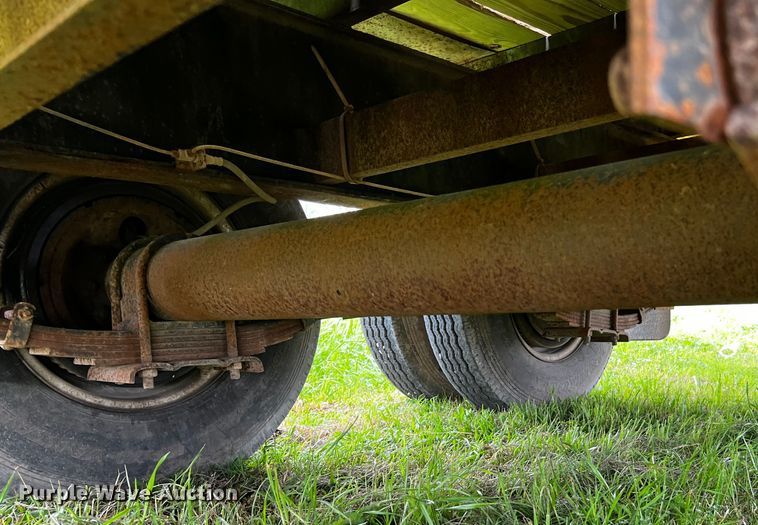 image for item DQ2001 2007 Gooseneck A10A2  equipment trailer