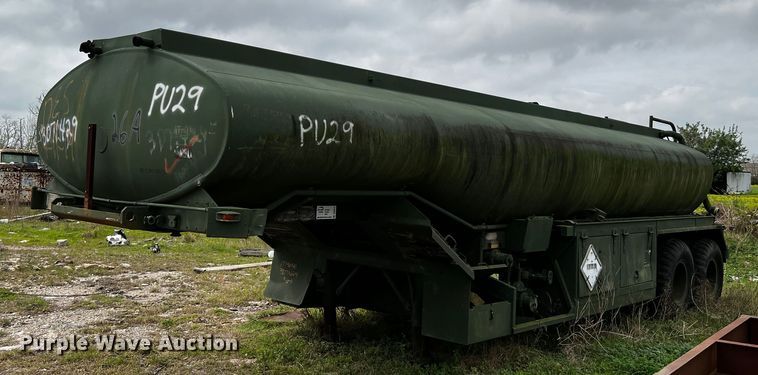 image for item DQ2013 1984 Heil M969A1  tank trailer