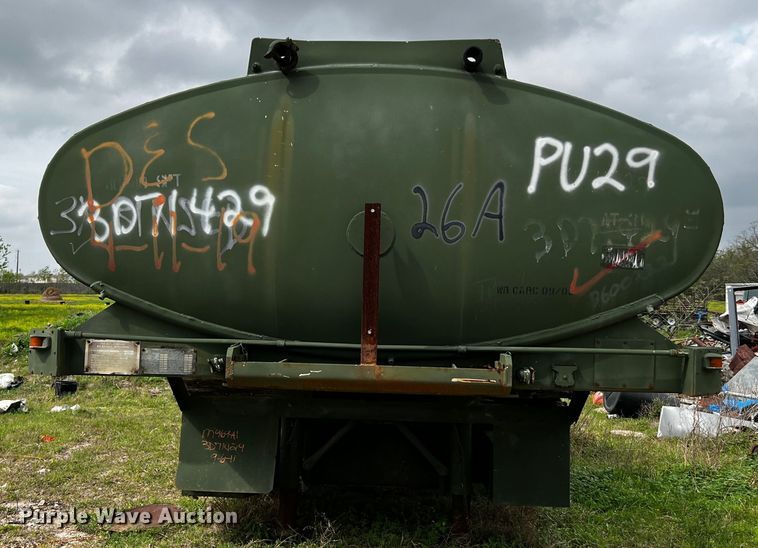 image for item DQ2013 1984 Heil M969A1  tank trailer