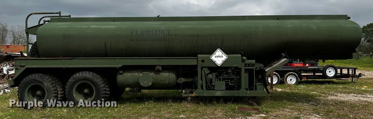 image for item DQ2013 1984 Heil M969A1  tank trailer