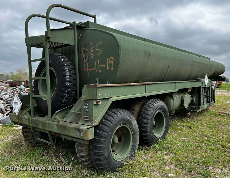 image for item DQ2013 1984 Heil M969A1  tank trailer