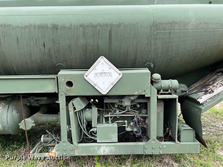 image for item DQ2013 1984 Heil M969A1  tank trailer