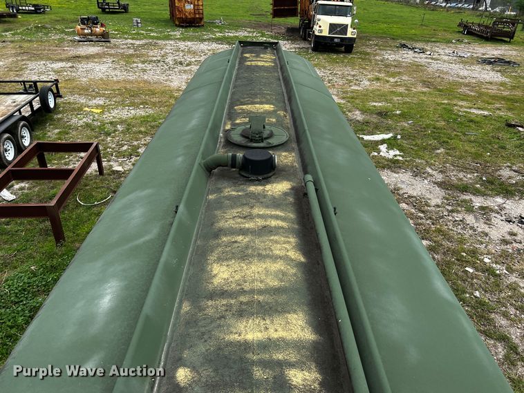 image for item DQ2013 1984 Heil M969A1  tank trailer