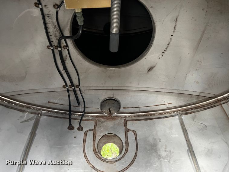 image for item DQ2013 1984 Heil M969A1  tank trailer