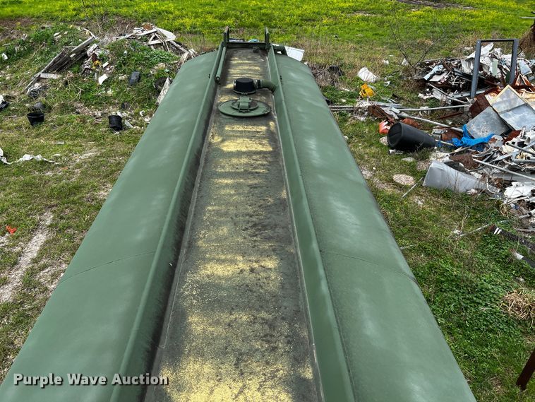 image for item DQ2013 1984 Heil M969A1  tank trailer