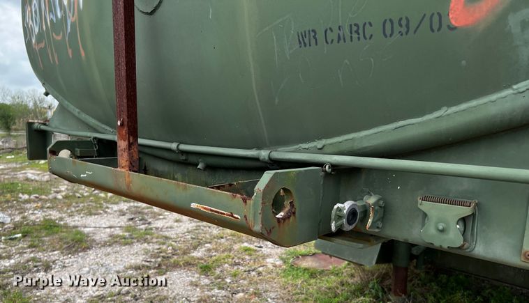 image for item DQ2013 1984 Heil M969A1  tank trailer
