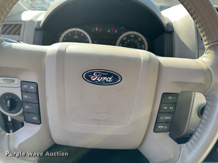 image for item DR6051 2011 Ford Escape Hybrid  SUV