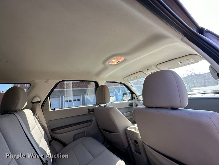 image for item DR6051 2011 Ford Escape Hybrid  SUV