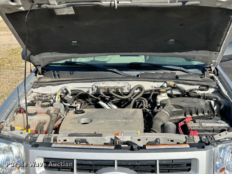 image for item DR6051 2011 Ford Escape Hybrid  SUV