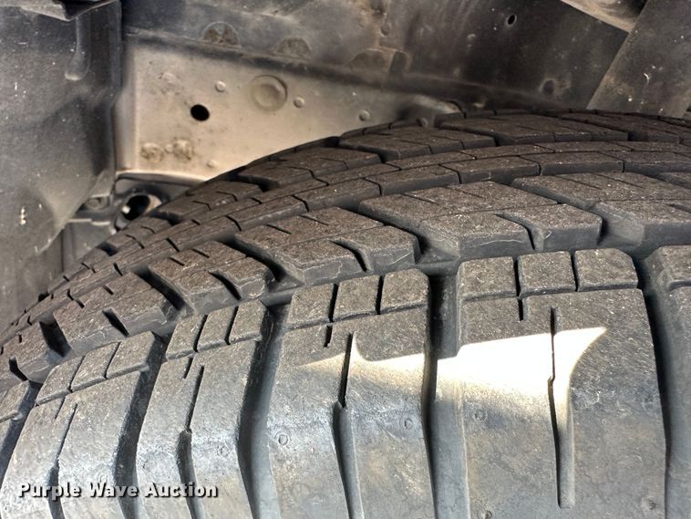 image for item DR6051 2011 Ford Escape Hybrid  SUV