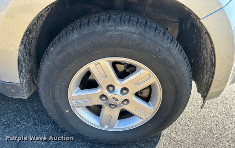 image for item DR6051 2011 Ford Escape Hybrid  SUV