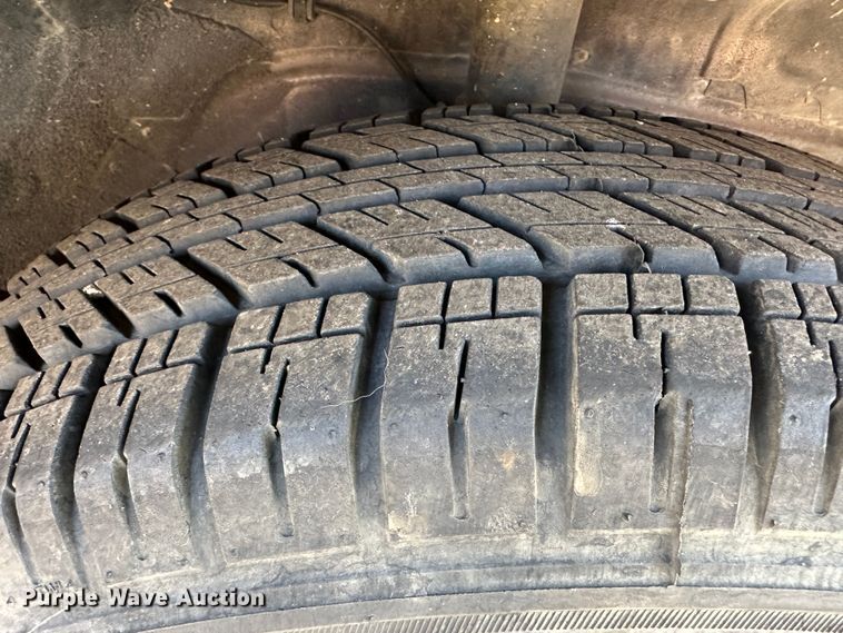 image for item DR6051 2011 Ford Escape Hybrid  SUV