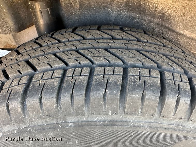 image for item DR6051 2011 Ford Escape Hybrid  SUV