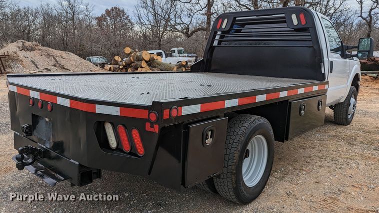 image for item DR6807 2016 Ford F350 Super Duty XL  flatbed pickup truck