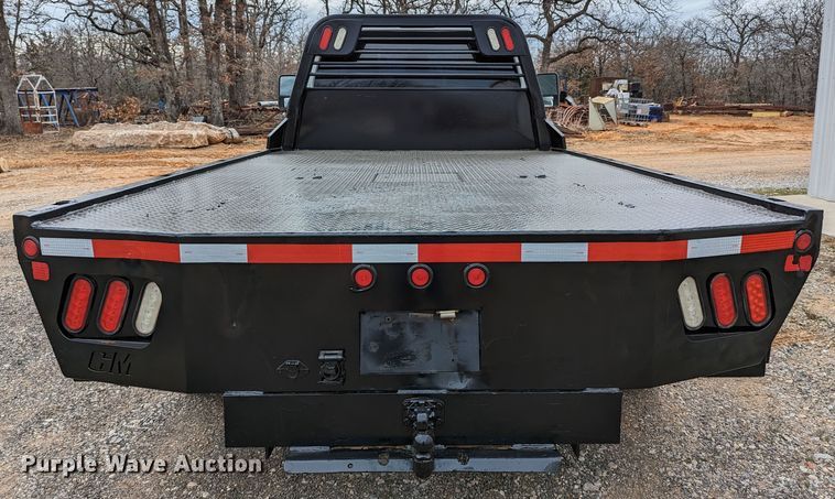 image for item DR6807 2016 Ford F350 Super Duty XL  flatbed pickup truck