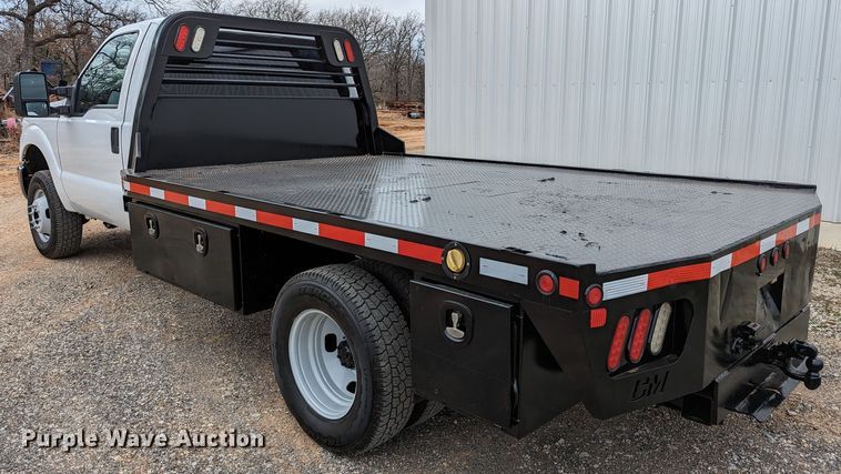 image for item DR6807 2016 Ford F350 Super Duty XL  flatbed pickup truck