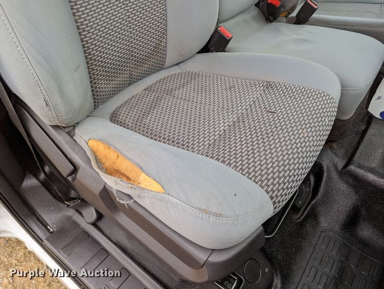 image for item DR6807 2016 Ford F350 Super Duty XL  flatbed pickup truck