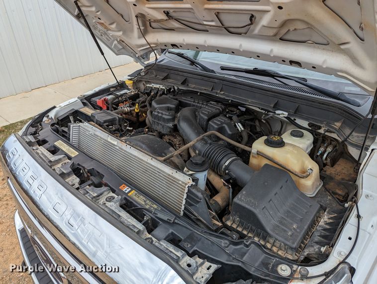 image for item DR6807 2016 Ford F350 Super Duty XL  flatbed pickup truck