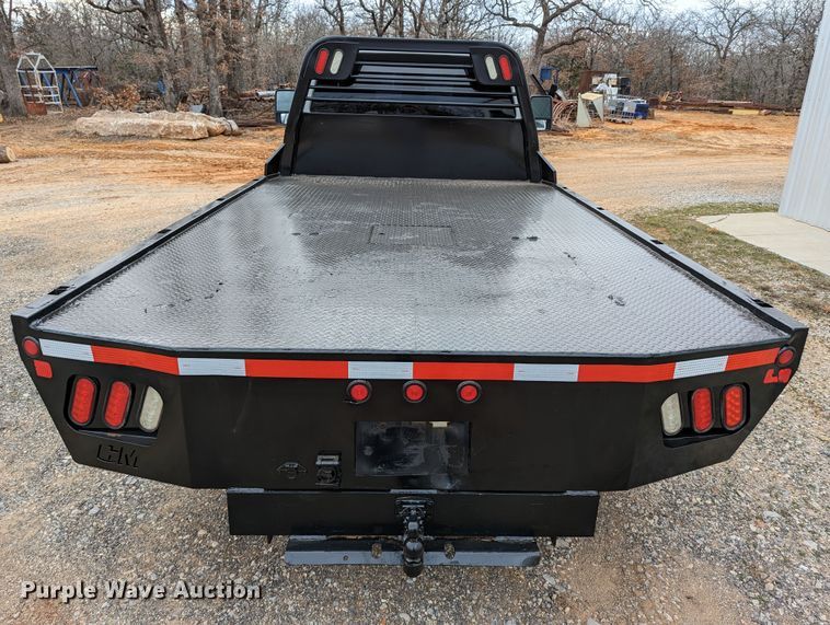 image for item DR6807 2016 Ford F350 Super Duty XL  flatbed pickup truck