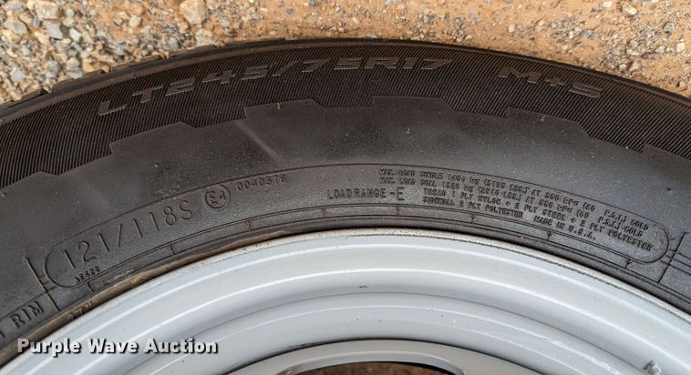 image for item DR6807 2016 Ford F350 Super Duty XL  flatbed pickup truck