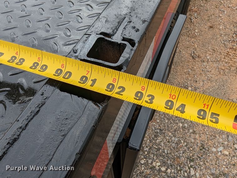 image for item DR6807 2016 Ford F350 Super Duty XL  flatbed pickup truck