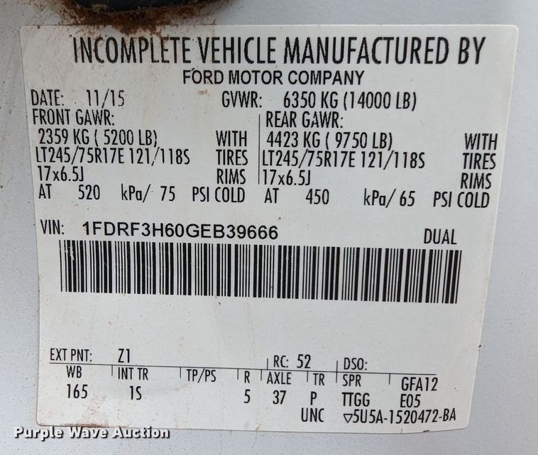 image for item DR6807 2016 Ford F350 Super Duty XL  flatbed pickup truck