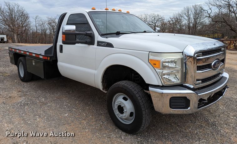 image for item DR6808 2013 Ford F350 Super Duty XL  flatbed pickup truck