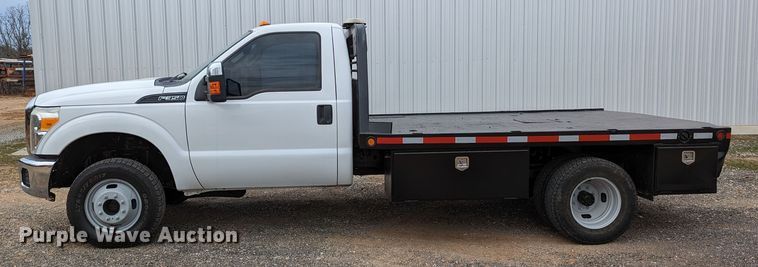 image for item DR6808 2013 Ford F350 Super Duty XL  flatbed pickup truck