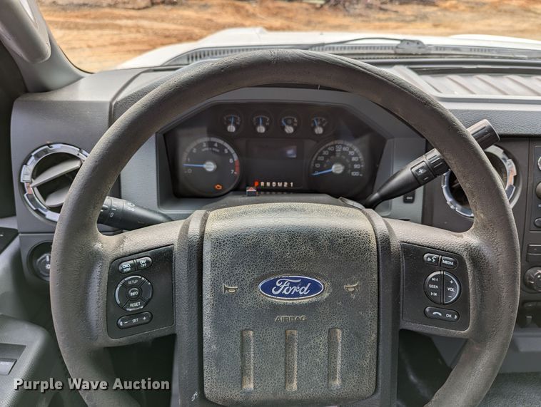 image for item DR6808 2013 Ford F350 Super Duty XL  flatbed pickup truck