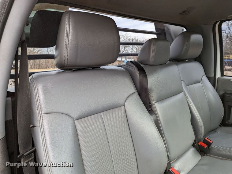 image for item DR6808 2013 Ford F350 Super Duty XL  flatbed pickup truck