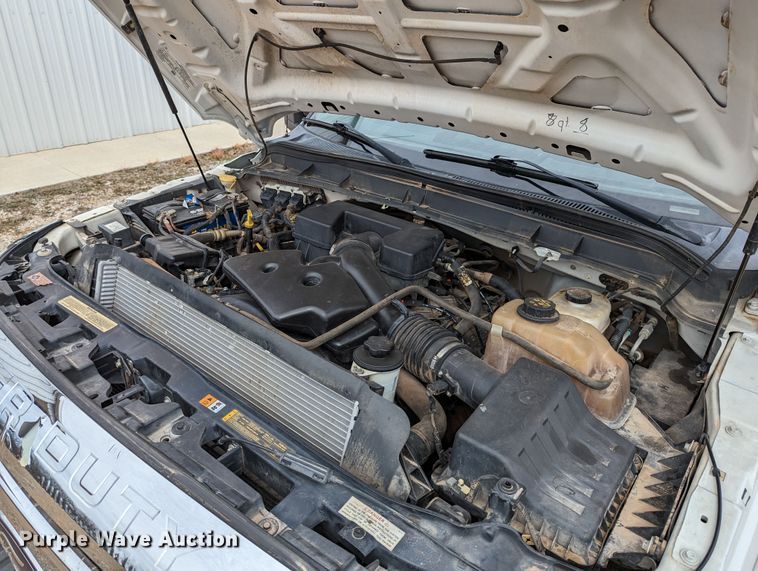 image for item DR6808 2013 Ford F350 Super Duty XL  flatbed pickup truck