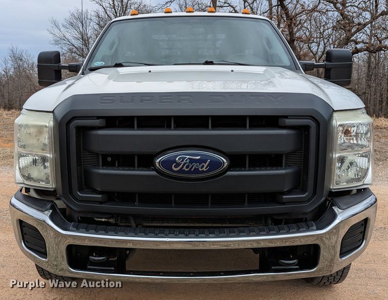 image for item DR6809 2014 Ford F350 Super Duty XL  flatbed pickup truck